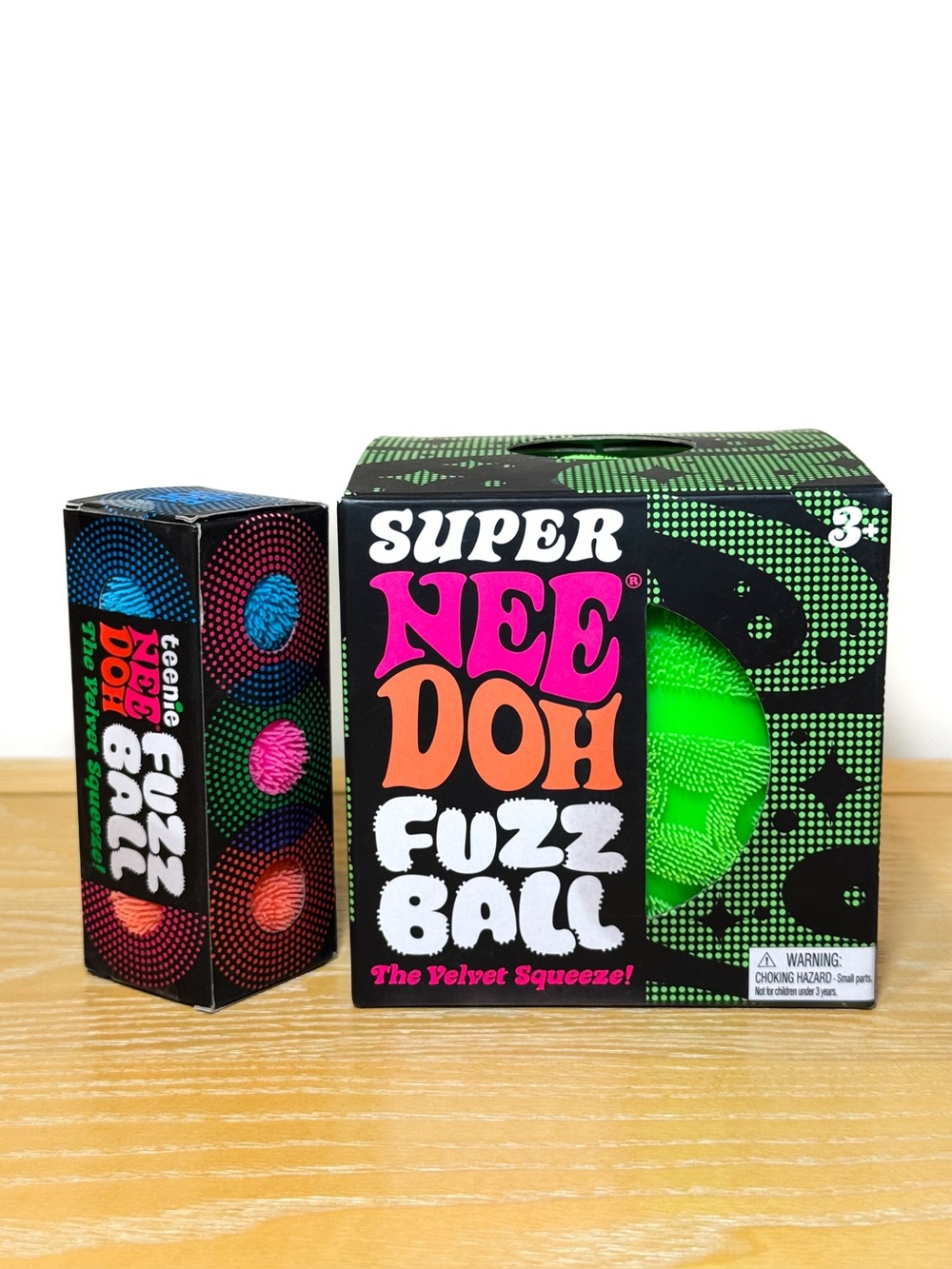 NeeDoh Super Fuzz Ball + Teenie Fuzz Ball Bundle 💚